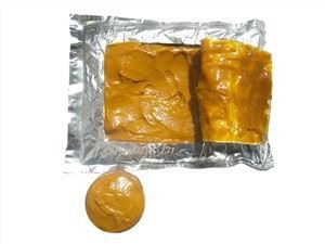 پیلے آڑو پیوری اعلی معیار کے ساتھ توجہ مرکوز